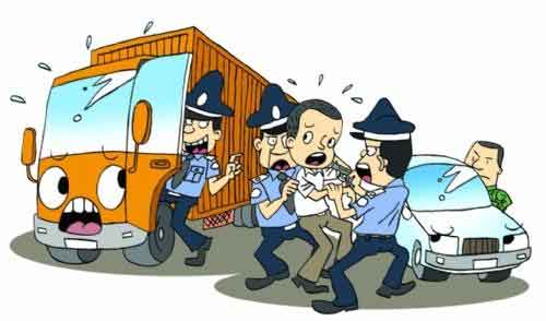 走私犯雇傭水客螞蟻搬家式走私逃稅400余萬元.jpg 走私犯雇傭水客螞蟻搬家式走私逃稅400余萬元.jpg